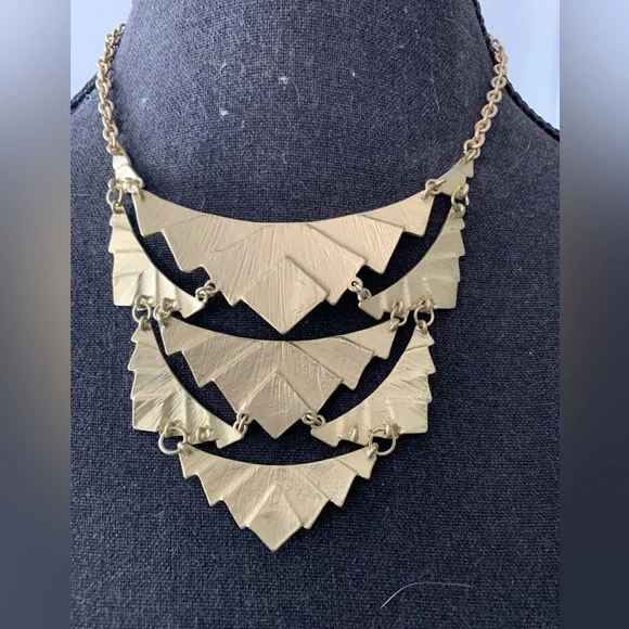 Geometric Necklace - Picture 3 of 4